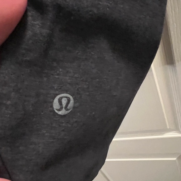 Mens Lululemon Surge 1/2 Zip - Picture 2 of 2